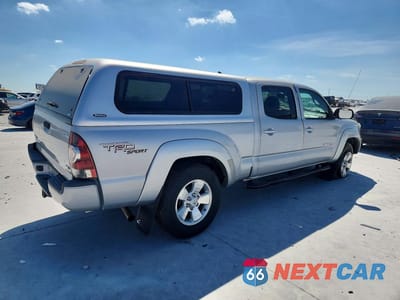 Trzecie zdjęcie samochodu z tyłu: 2012 TOYOTA TACOMA V6 VIN:3TMMU4FN7CM047351 - miniatura