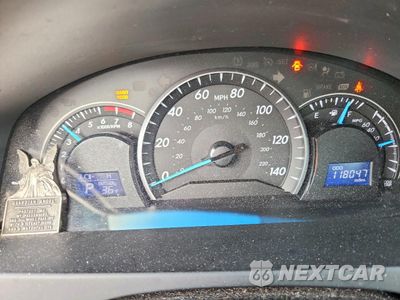 Zdjęcie 9 z 12 samochodu: 2013 TOYOTA CAMRY LE VIN:4T4BF1FK5DR332957 - miniatura