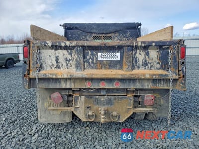 Zdjęcie 6 z 14 samochodu: 2004 CHEVROLET SILVERADO C3500 VIN:1GBJC34U24E235622 - miniatura