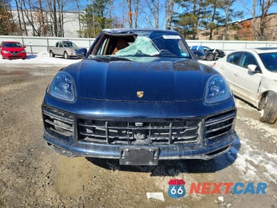 Piąte zdjęcie samochodu w środku: 2021 PORSCHE CAYENNE TURBO VIN:WP1AF2AY6MDA36405 - miniatura