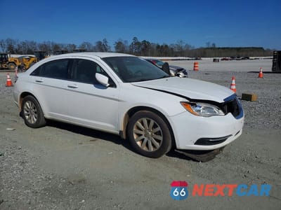Czwarte zdjęcie samochodu z boku: 2013 CHRYSLER 200 TOURING VIN:1C3CCBBB8DN694139 - miniatura
