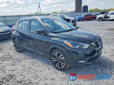 Czwarte zdjęcie samochodu z boku: 2020 NISSAN KICKS SR VIN:3N1CP5DV4LL533023 - miniatura
