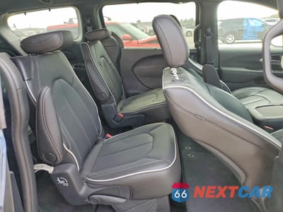 Zdjęcie 11 z 13 samochodu: 2025 CHRYSLER PACIFICA LIMITED VIN:2C4RC1GG0SR608262 - miniatura