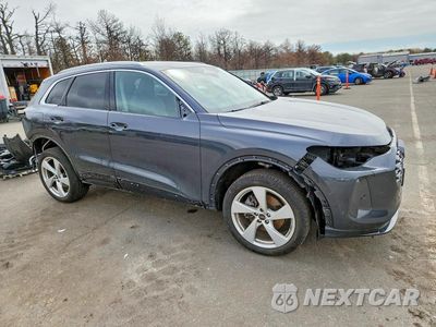 Czwarte zdjęcie samochodu z boku: 2025 AUDI Q5 PREMIUM PLUS VIN:WA12AAGU6S2036488 - miniatura