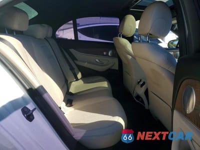 Zdjęcie 10 z 11 samochodu: 2017 MERCEDES-BENZ E 300 4MATIC VIN:WDDZF4KB9HA019475 - miniatura