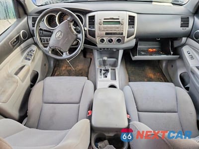 Zdjęcie 8 z 12 samochodu: 2009 TOYOTA TACOMA PRERUNNER V6 VIN:3TMKU72N49M019935 - miniatura
