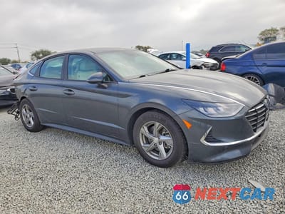 Czwarte zdjęcie samochodu z boku: 2023 HYUNDAI SONATA SE VIN:KMHL24JA6PA258092 - miniatura