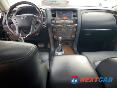 Zdjęcie 8 z 12 samochodu: 2014 INFINITI QX80 VIN:JN8AZ2NE5E9065931 - miniatura