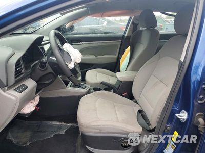 Zdjęcie 7 z 12 samochodu: 2019 HYUNDAI ELANTRA SEL VIN:5NPD84LF9KH482992 - miniatura