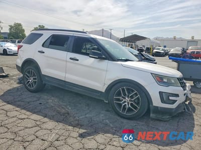 Czwarte zdjęcie samochodu z boku: 2016 FORD EXPLORER SPORT VIN:1FM5K8GT3GGA44098 - miniatura