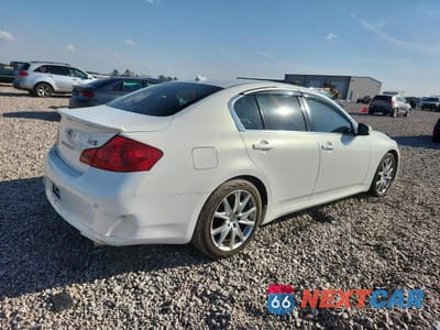 Trzecie zdjęcie samochodu z tyłu: 2010 INFINITI G37 SEDAN BASE VIN:JN1CV6AP1AM201139 - miniatura