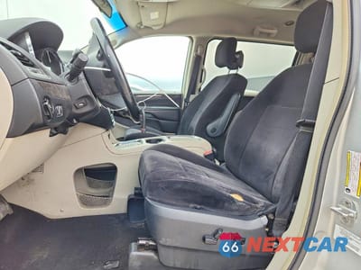 Zdjęcie 7 z 12 samochodu: 2011 DODGE GRAND CARAVAN CREW VIN:2D4RN5DG1BR660329 - miniatura