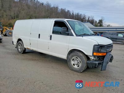 Czwarte zdjęcie samochodu z boku: 2016 CHEVROLET EXPRESS G2500 VIN:1GCWGBFF7G1127474 - miniatura