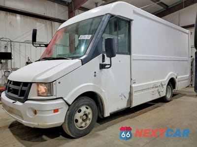 2016 ISUZU REACH DELIVERY VAN JALB4T172G7W00268 - główne zdjęcie licytacji z USA - miniatura