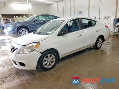 2014 NISSAN VERSA 1.6 S 3N1CN7APXEL857779 - główne zdjęcie licytacji z USA - miniatura