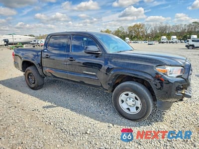 Czwarte zdjęcie samochodu z boku: 2017 TOYOTA TACOMA SR5 VIN:5TFAX5GN4HX090657 - miniatura