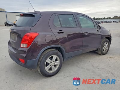 Trzecie zdjęcie samochodu z tyłu: 2020 CHEVROLET TRAX LS VIN:KL7CJKSB8LB340796 - miniatura
