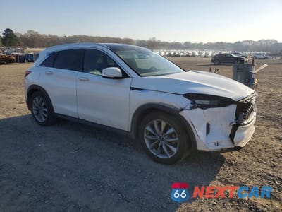 Czwarte zdjęcie samochodu z boku: 2020 INFINITI QX50 LUXE VIN:3PCAJ5M10LF116936 - miniatura