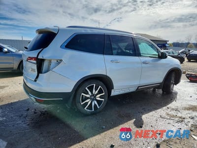 Trzecie zdjęcie samochodu z tyłu: 2021 HONDA PILOT ELITE VIN:5FNYF6H07MB087685 - miniatura