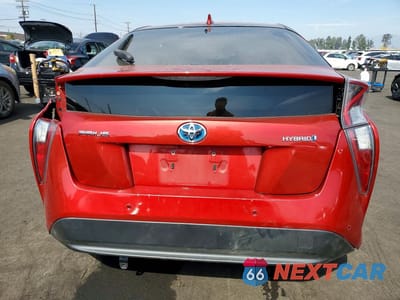 Zdjęcie 6 z 12 samochodu: 2017 TOYOTA PRIUS THREE VIN:JTDKARFU3H3540540 - miniatura