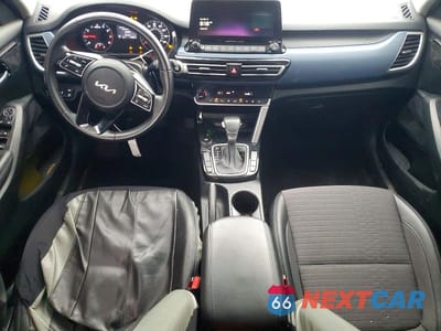 Zdjęcie 8 z 12 samochodu: 2023 KIA SELTOS S VIN:KNDEU2AA5P7391466 - miniatura