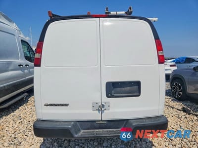 Zdjęcie 6 z 13 samochodu: 2020 CHEVROLET EXPRESS 2500 CARGO UTILITY / SERVICE VAN VIN:1GCWGAFP7L1152243 - miniatura