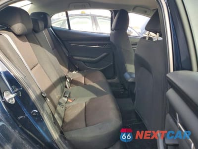 Zdjęcie 10 z 13 samochodu: 2025 MAZDA 3 SELECT SPORT VIN:JM1BPABM4S1788353 - miniatura