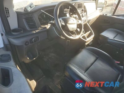 Zdjęcie 8 z 13 samochodu: 2020 FORD TRANSIT DELIVERY TRUCK VIN:1FDBW5Z83LKB30338 - miniatura