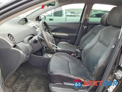 Zdjęcie 7 z 11 samochodu: 2009 TOYOTA YARIS BASE VIN:JTDBT903894055543 - miniatura