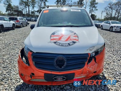 Piąte zdjęcie samochodu w środku: 2022 MERCEDES BENZ METRIS VIN:W1YV0BEY8N4152717 - miniatura