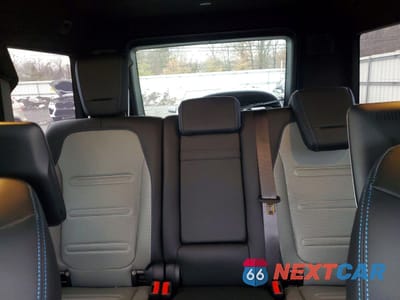 Zdjęcie 10 z 14 samochodu: 2025 MERCEDES-BENZ G 580E VIN:W1NWM0AB7SX029738 - miniatura