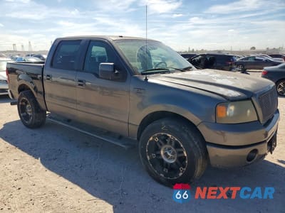 Czwarte zdjęcie samochodu z boku: 2008 FORD F150 SUPERCREW VIN:1FTRW12W38KC55240 - miniatura