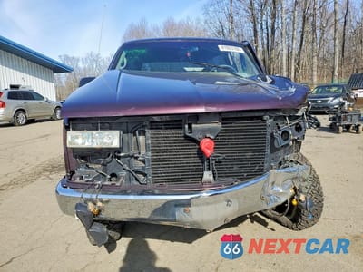 Piąte zdjęcie samochodu w środku: 1997 CHEVROLET TAHOE K1500 VIN:3GNEK18R8VG190200 - miniatura