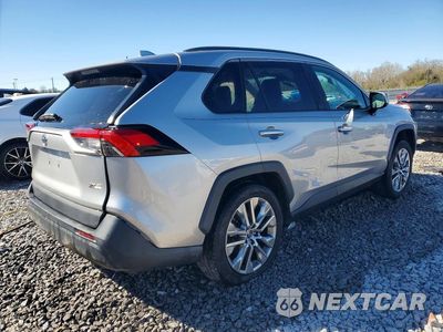 Trzecie zdjęcie samochodu z tyłu: 2019 TOYOTA RAV4 XLE PREMIUM VIN:2T3C1RFV8KC011880 - miniatura