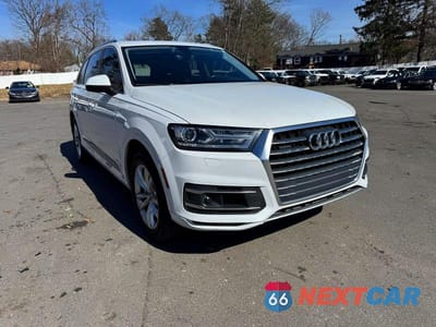 Czwarte zdjęcie samochodu z boku: 2017 AUDI Q7 PREMIUM PLUS VIN:WA1LAAF78HD028003 - miniatura