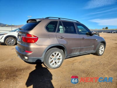 Trzecie zdjęcie samochodu z tyłu: 2011 BMW X5 XDRIVE35I VIN:5UXZV4C56BL742183 - miniatura