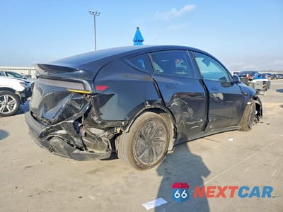 Trzecie zdjęcie samochodu z tyłu: 2026 TESLA MODEL Y VIN:7SAYGDED0TA437696 - miniatura