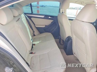 Zdjęcie 10 z 11 samochodu: 2016 VOLKSWAGEN JETTA SE VIN:3VWD67AJ9GM365507 - miniatura