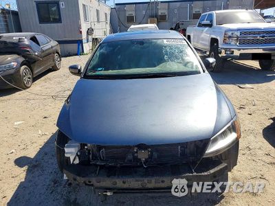 Piąte zdjęcie samochodu w środku: 2017 VOLKSWAGEN JETTA SEL PREMIUM VIN:3VWL17AJ7HM371639 - miniatura