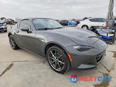 Czwarte zdjęcie samochodu z boku: 2017 MAZDA MX-5 MIATA GRAND TOURING VIN:JM1NDAM70H0109271 - miniatura