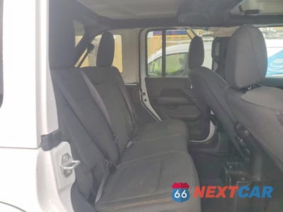 Zdjęcie 11 z 12 samochodu: 2025 JEEP WRANGLER SAHARA VIN:1C4PJXEN4SW506035 - miniatura