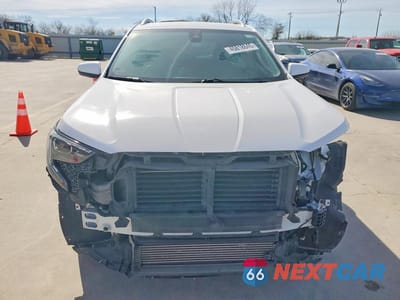 Piąte zdjęcie samochodu w środku: 2020 GMC TERRAIN SLT VIN:3GKALPEX0LL236265 - miniatura