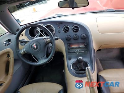 Zdjęcie 8 z 11 samochodu: 2006 PONTIAC SOLSTICE VIN:1G2MB33BX6Y111146 - miniatura