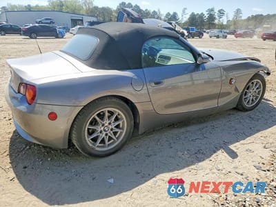 Trzecie zdjęcie samochodu z tyłu: 2004 BMW Z4 2.5 VIN:4USBT33474LS48518 - miniatura