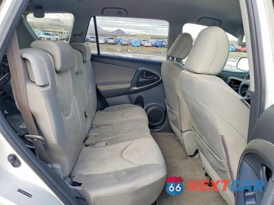 Zdjęcie 10 z 12 samochodu: 2010 TOYOTA RAV4 BASE VIN:JTMBK4DV9AD011136 - miniatura