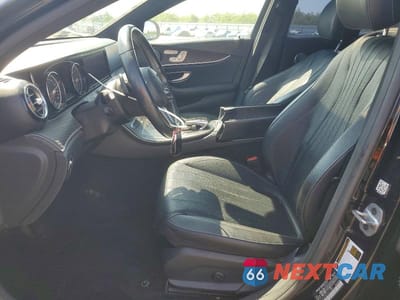Zdjęcie 7 z 13 samochodu: 2019 MERCEDES-BENZ E 300 VIN:WDDZF4JB8KA631689 - miniatura