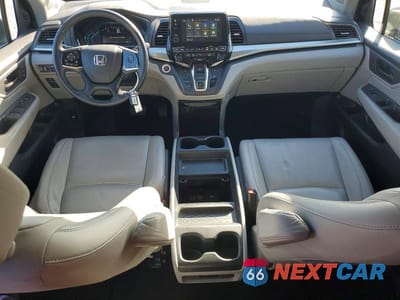 Zdjęcie 8 z 13 samochodu: 2019 HONDA ODYSSEY EXL VIN:5FNRL6H78KB037112 - miniatura