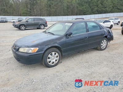 2000 TOYOTA CAMRY LE 4T1BG22K5YU733935 - główne zdjęcie licytacji z USA - miniatura