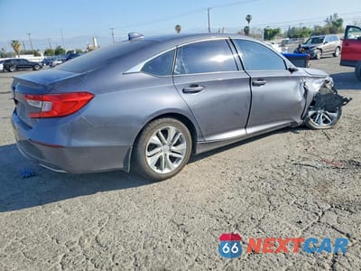 Trzecie zdjęcie samochodu z tyłu: 2018 HONDA ACCORD LX VIN:1HGCV1F11JA127924 - miniatura