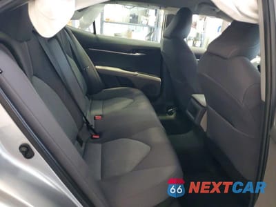 Zdjęcie 10 z 12 samochodu: 2022 TOYOTA CAMRY HYBRID LE VIN:4T1C31AKXNU577544 - miniatura